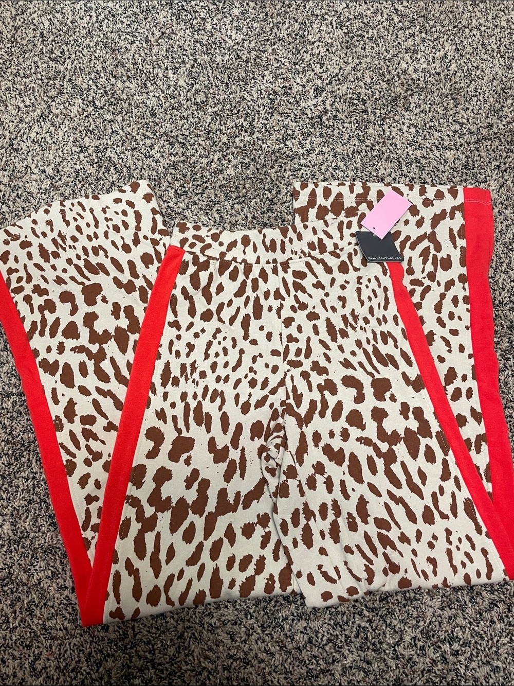 Grayson Threads High Rise Soft Split Ankle Animal-Print Relaxed Sweats XXS NWT - Picture 4 of 7